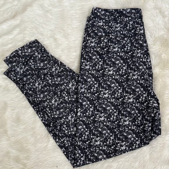 Lululemon Jet Crop Shimmy Shimmer Black White Pants Size 4 - Picture 8 of 12